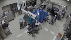 【悲報】手術中の地震が起きた映像、ヤバイ。