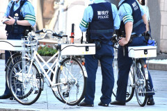 警察官「先日あなたのクラスの同窓会で殺人事件がありまして…」ワイ「…ちょっと待ってください…」⇒！