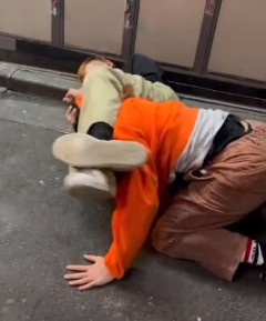 【動画】喧嘩上級者、あまりにも落ち着きすぎているwwwwwwww