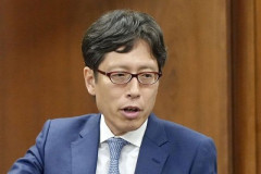 【悲報】竹田恒泰「愛子さまが天皇になれないのはSnow Manに女がいないのと同じ」X民「養子案はSnow Manに竹田恒泰が入るようなもの」