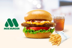 モスバーガー営業利益-52.9%、マクドナルド営業利益+15.2%