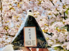 【衝撃】ヒコロヒーがコンビニの『割引おにぎり』を買わない理由がこちらｗｗｗｗ