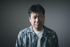 【朗報】佐藤二朗さん「僕のノロケ砲をお見舞いする」妻とのハグを報告ｗｗｗｗｗｗｗｗｗｗ