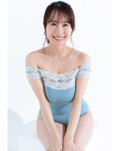 (画像)45歳のビキニ水着姿wwwwwwwwwwwwwww