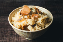 自炊するようになって炊き込みご飯が簡単で美味しくてコスパもいいことに気づいた