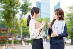 【愕然】女性A「私だったら赤ちゃん殴ってる」女性B「分かる。イヤイヤ期で絶対コ〇す」⇒！！