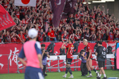 【衝撃】昨夜のJリーグ開幕戦、国立6万3960人で過去最多＆完全に野球超えｗｗｗｗｗｗｗｗｗｗ