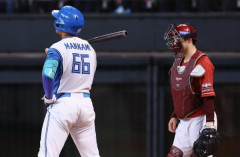 日ハム新庄監督、試合終了後5分後に帰路　今季9度目の完封負け