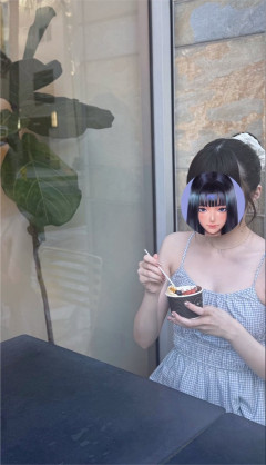 【速報】tuki.(17)ちゃん、家族で初ハワイの写真を投稿