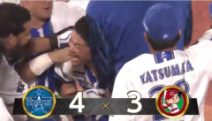 ベイスターズ 4ー3 カープ　延長12回筒香サヨナラホームランで劇的勝利！