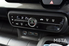【悲報】1年間エアコン壊れた車ｖｓ1年間マニュアル車