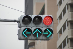 【画像】この信号表示の意味がわかるヤツ、意外と少ない説ｗｗｗｗ