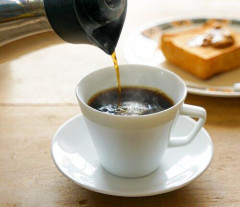 【朗報】痩せたい奴はブラックコーヒー飲めｗｗｗｗｗｗｗｗｗｗ