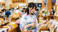 【画像】温泉の中でこれやる奴