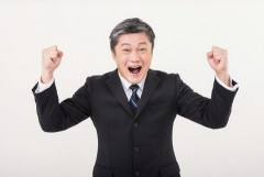 【朗報】56歳・及川光博、おじさん達に『希望』を与えてしまうｗｗｗｗ