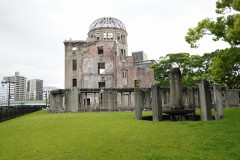 【悲報】原爆投下を「なかったこと」にするデマ、SNSで拡散されてしまう