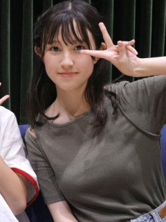 【画像】最近の女子高生、まことにけしからん