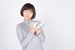 娘の通ってた幼稚園に、ウトメが凸して無関係の女の子を誘拐しようとしたと連絡が。娘はとっくの昔に卒業してるよ…→誘拐した理由を聞くとありえない理由で頭がいたくなる…