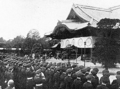 「神聖なる場所です」靖国神社、境内におけるコスプレや軍装の禁止を発表！