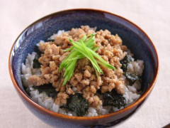 【朗報】10億円もらえる代わりに「ン」で終わる食べ物しか食えないボタンｗｗｗｗｗｗｗｗｗｗ