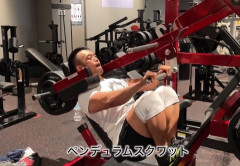 【朗報】筋トレ民ぼく、最高の脚トレマシンに出会うｗｗｗｗｗｗ