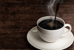 大人「ブラックコーヒーうめえw(嘘だよ…本当は苦くてまずいよ…)」