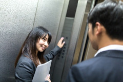 トッモ「今度結婚するでー」ワイ「どんな相手なん？」⇒トッモ「こんな感じや(微妙な写真)」