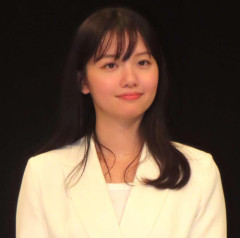 【悲報】テレ東若手女子アナ「一般人がキー局アナウンサーの私にカメラを向けるな」