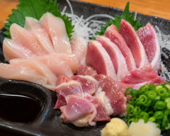 【九州名物】鶏刺し食べた医師、全身麻痺へ…「死んだほうが良い」