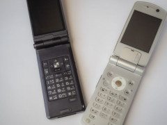 3大もうさすがに見かけないモノ「ガラケー」「MD」「VHS」