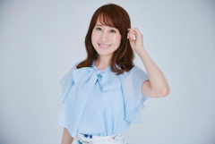 【画像】元NHK気象予報士・吉井明子、45歳で大胆なビキニ姿を公開！