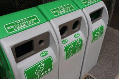【悲報】X民さん「コンビニで買い物ついでにゴミ捨てようとしたら家庭ゴミの持ち込みはダメって言われた」ｗｗｗｗｗｗｗｗｗｗ