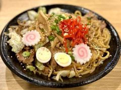 焼きそば←美味い　焼きうどん←良いねえ　焼きラーメン←こいつ