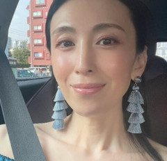 【画像】雛形あきこ(48)、２０歳以降封印していた水着グラビアを遂に解禁ｗｗｗｗ
