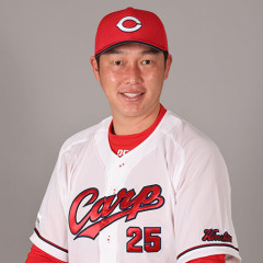 【悲報】広島、新井監督「全員殴って、全部ブッ壊してから辞めたい」