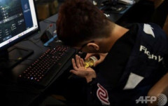 【悲報】eスポーツさん、肥満や糖尿病などに悩まされる過酷なスポーツだった・・・