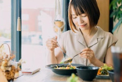 【朗報】在阪局の女子アナ、ガチで可愛すぎてしまうwwwwww