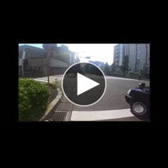 【悲報】猛スピードで転倒したチャリカスさん、なぜか逆ギレしてしまうｗｗｗｗｗｗｗｗｗｗ