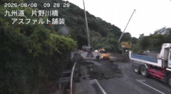 【動画】熊本地震で崩壊したアスファルトを、たった一日で復旧させる様子が話題に！マジですげええ！