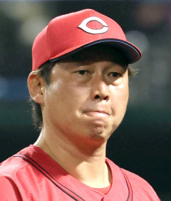 カープvsヤクルト台風接近で雨天中止。9月は超過密日程30日で26試合。8連戦→移動日→9連戦も