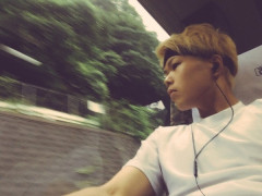 【画像あり】陽キャ日本人さん、イギリスでとんでもない髪型にされてしまうｗｗｗｗｗｗｗｗ