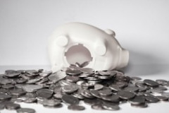 100万すら貯金が無い奴が半数もいるとか貧困国過ぎないか？ｗｗｗｗｗ