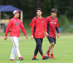 カープ岡本駿、中継ぎへ配置転換。新井監督「限定的。今は中継ぎが手薄なので」