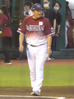 【悲報】石井一久が8年掛けて作り上げた楽天、借金23yyyyyyyyyyyyyyyyyyyyyyyyyyyyyyyyyyyyyyyyyy