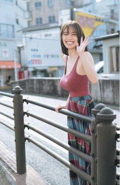 【画像】Fカップグラドルさん、位置が下すぎるｗｗｗｗｗｗｗｗｗｗｗｗｗ