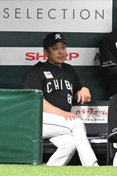 サブロー監督、SB牧原の3塁打のフェア判定にリクエスト→ホームランになってしまうｗｗｗｗｗｗｗｗｗｗ