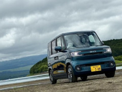 中国BYDが日本で発売した軽EV｢RACCO(ラッコ)｣､発売2週間で受注1000台超 購入者の8割が最上位の｢300プレミアム｣