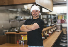【衝撃】ラーメン屋「本日11:10開店となります……」ワイ「ここって11:00オープンじゃないんですか？」店「実は･･･」結果⇒！