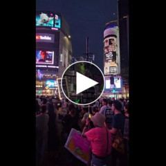 【動画】渋谷スクランブル交差点の「高市やめろ」デモ、すごいことになる
