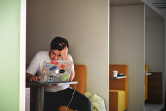 親友「生活苦しいから30万ほしい」←どう返す？